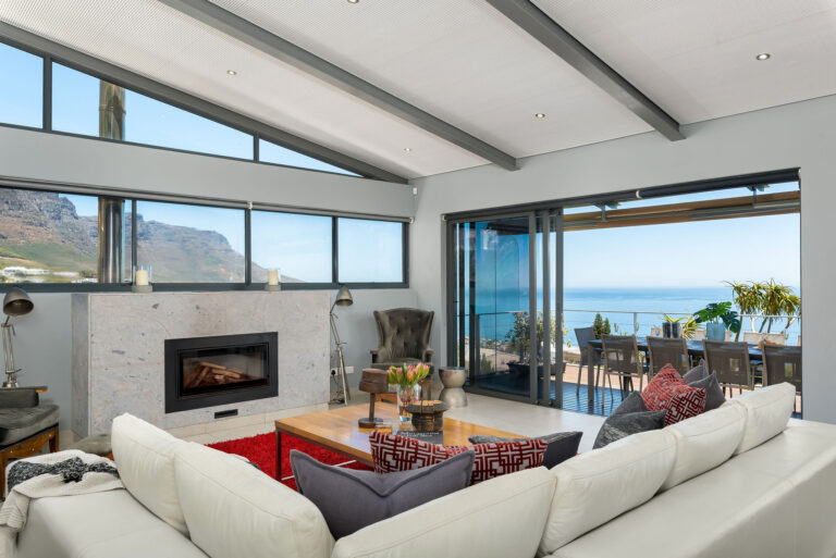 Camps Bay Accommodation - 38 Hely Hutchinson Ave