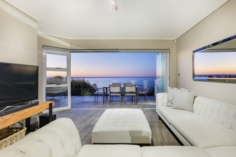 houghton-views-houghton-views-living-area-view-50882091-960x640-1