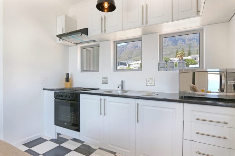 indigo-bay-the-bay-indigo-bay-the-bay-kitchen-81564517-960x640-1