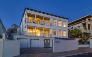 luxury-villa-rental-cape-town-camps-bay-cloud-house-OUTDOOR04