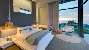 luxury_villa___cape_town__bedroom_with_views