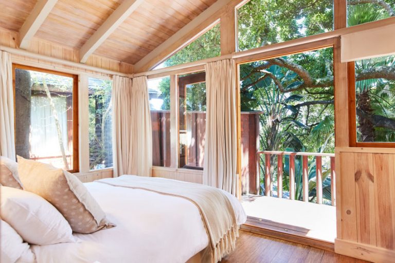 self_catering_chalets_-__bedroom_2