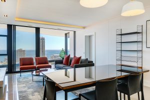 solis-402-Sea-Point-Apartment-open-plan-dining