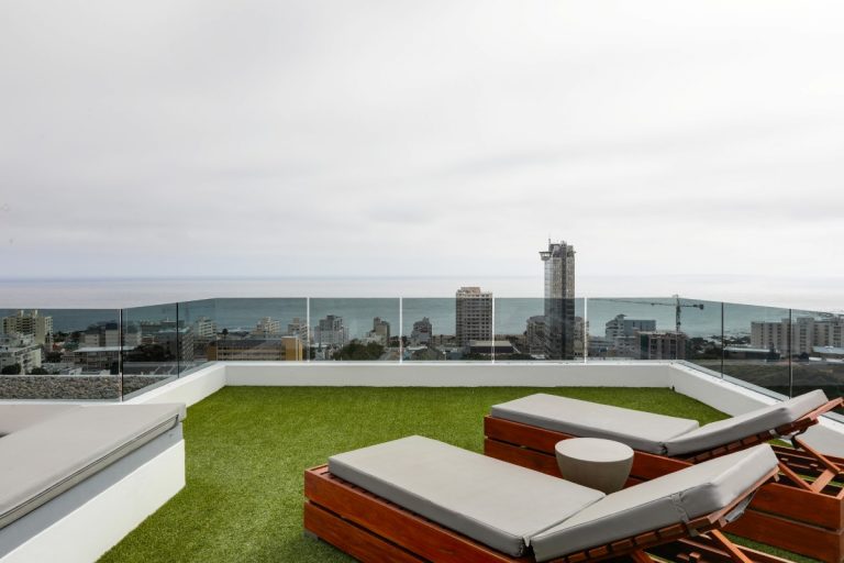 penthouse-on-b-129087477