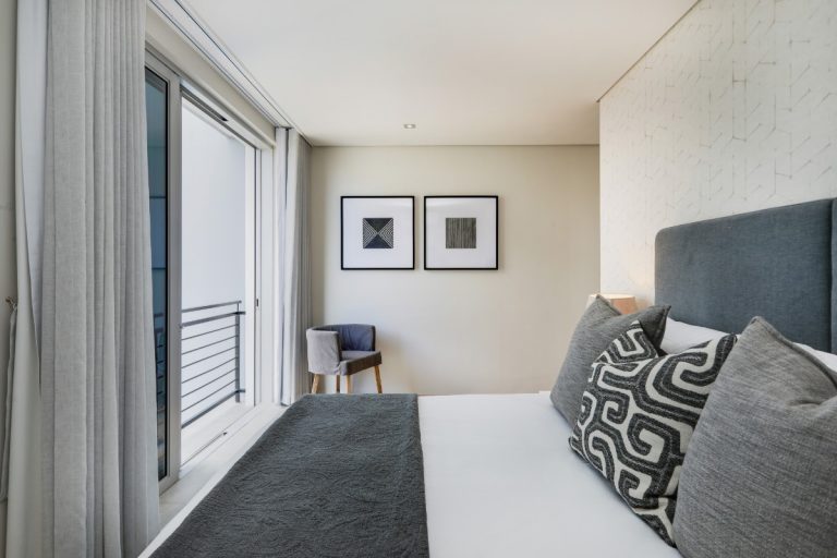 penthouse-on-b-129087518