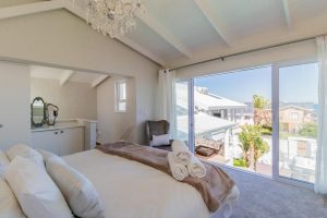White-Waves-Beach-House-bedroom-3