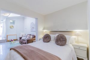 White-Waves-Beach-House-bedroom