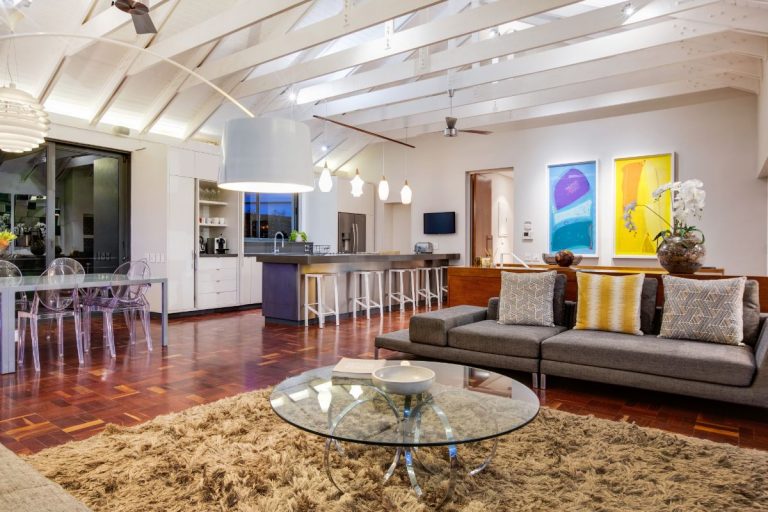 eames-villa-176827930