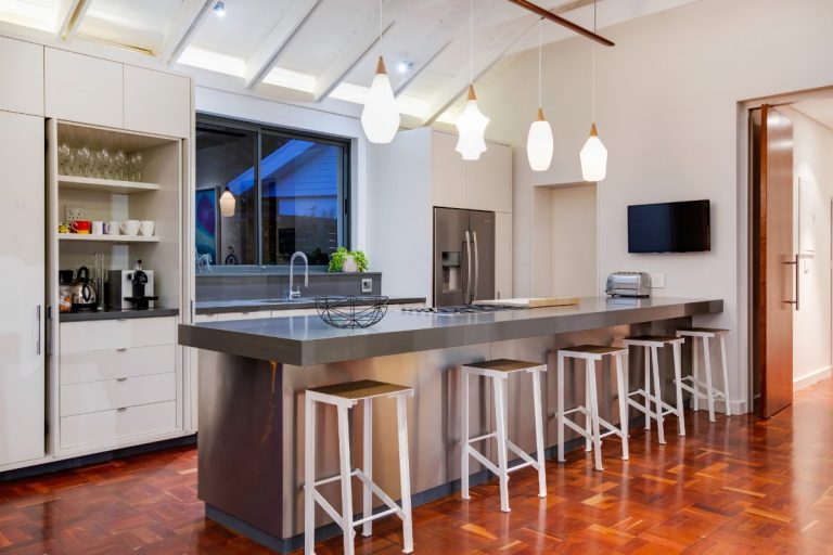 eames-villa-176827931
