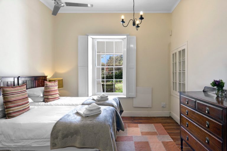 Bo-La-Motte-Owl-Cottage-3rd-bedroom