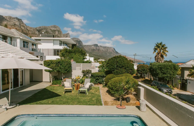 Bohemian-Villa-Camps-Bay-Rental-at-1.19