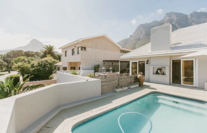 Bohemian-Villa-Camps-Bay-Rental-at-1.22