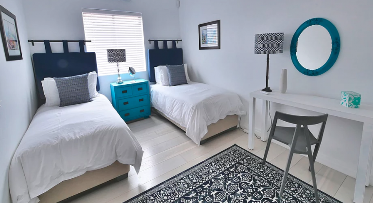 Fir-Holiday-House-Bantry-Bay-at-10.58