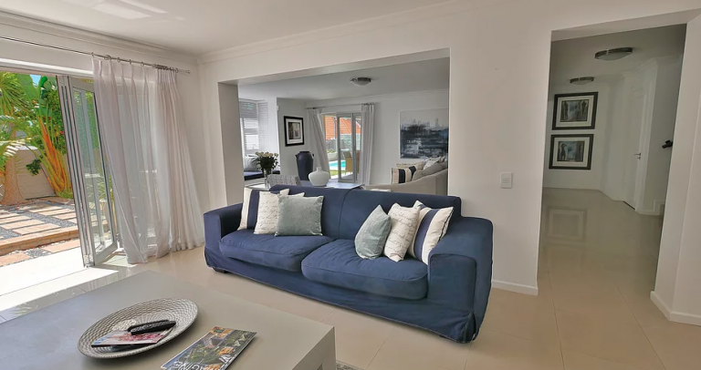 Fir-Holiday-House-Bantry-Bay-at-10.59