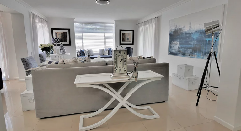 Fir-Holiday-House-Bantry-Bay-at-10.59