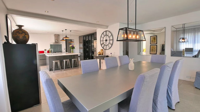 Fir-Holiday-House-Bantry-Bay-at-11.00