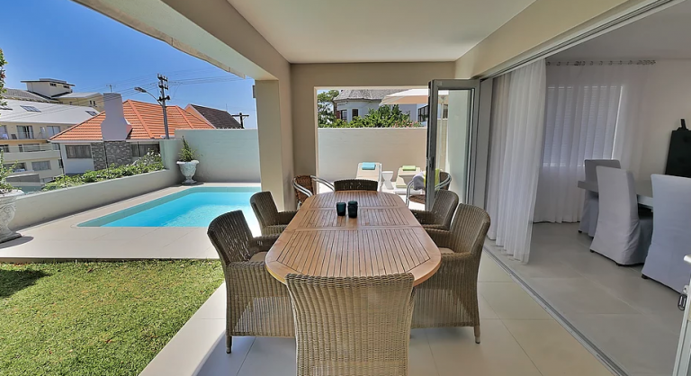 Fir-Holiday-House-Bantry-Bay-at-11.01