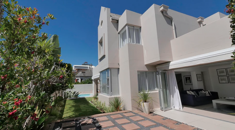 Fir-Holiday-House-Bantry-Bay-at-11.02