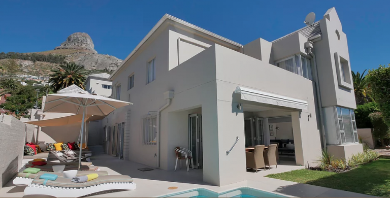 Fir-Holiday-House-Bantry-Bay-at-2.09