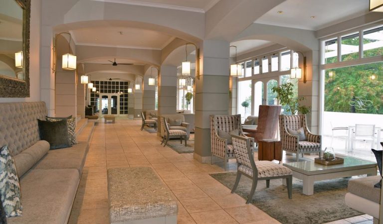 La-Franschhoek-Spa-Hotel-exterior