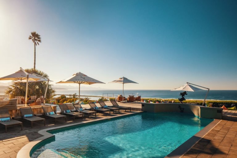 Skyvilla-Boutique-Hotel-pool-area