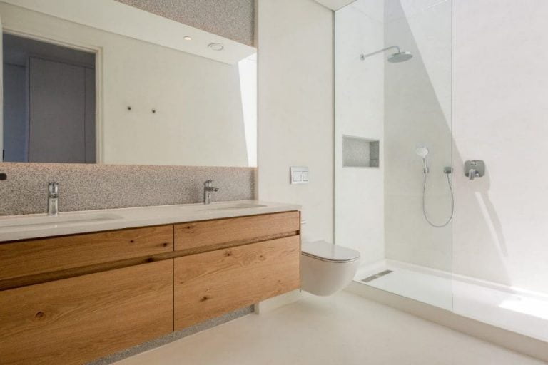 8-fiskaal-8-fiskaal-en-suite-to-third-room-169350261-960x640-1