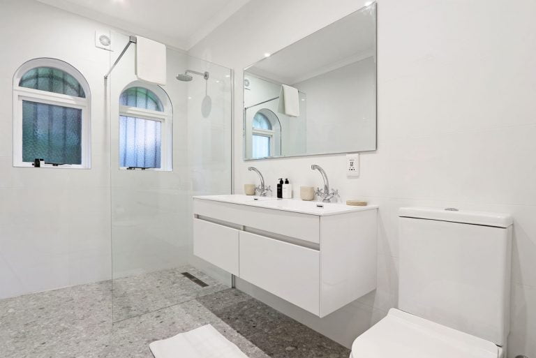 Bella-Riposa-Villa-Camps-Bay-bathroom