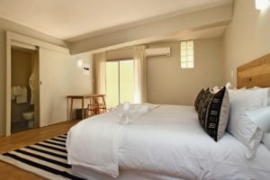 Horak-Villa-Camps-Bay-Holiday-Rental-bedroom