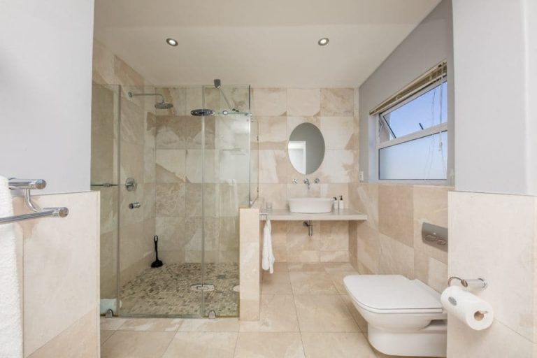 atlantic-views-atlantic-views-main-en-suite-169352947-960x640-1