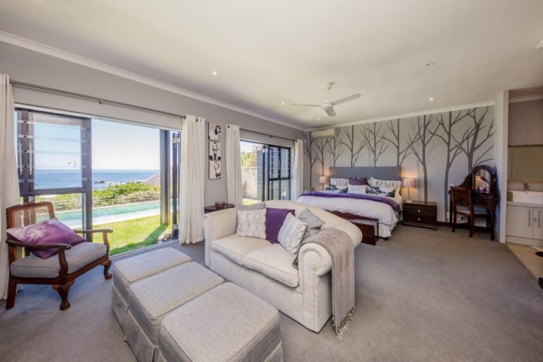 kaplan-house-kaplan-house-master-bedroom-170924690-960x640-1