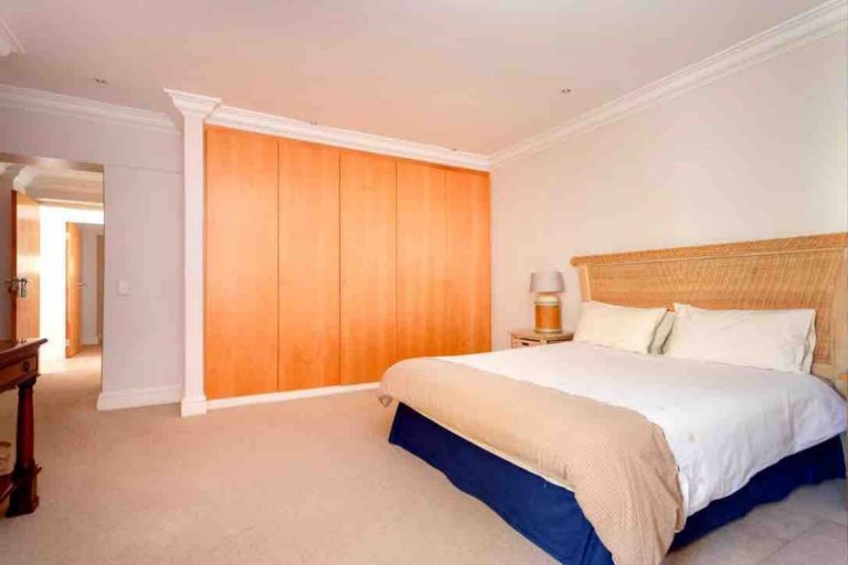 Bakoven-Holiday-Apartment-third-bedroom-