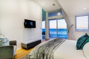 Beta-Villa-Holiday-Rental-Cape-Town-bedroom-2