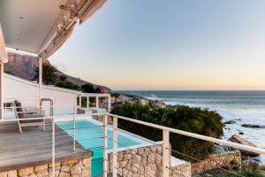 Beta-Villa-Holiday-Rental-Cape-Town-exterior-1
