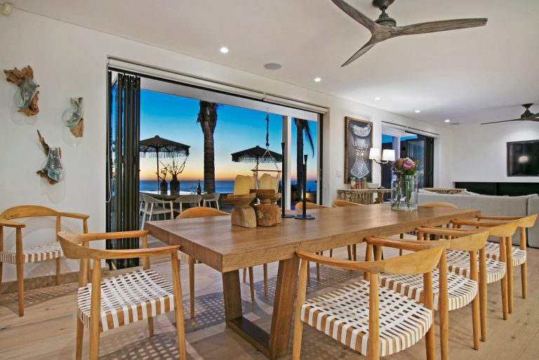 Clifton-Splendour-Villa-Cape-Town-dining-area