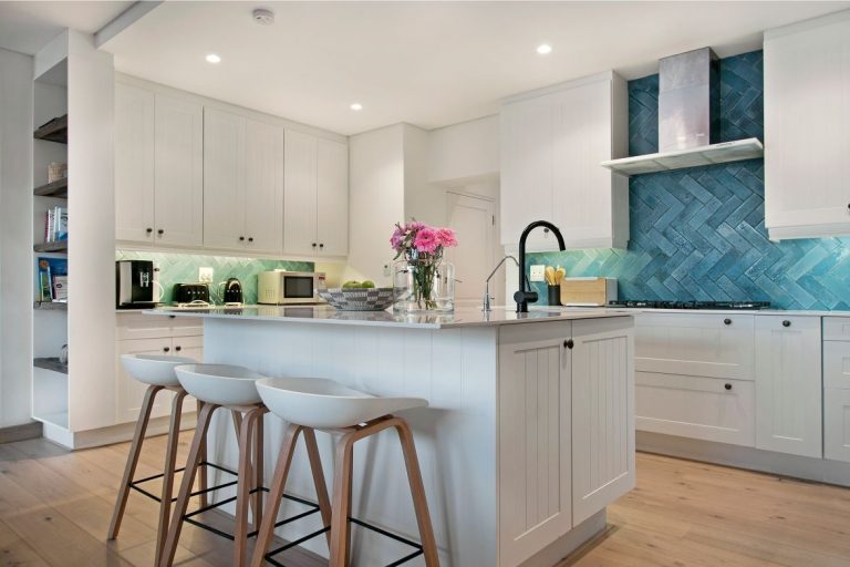Clifton-Splendour-Villa-Cape-Town-kitchen-