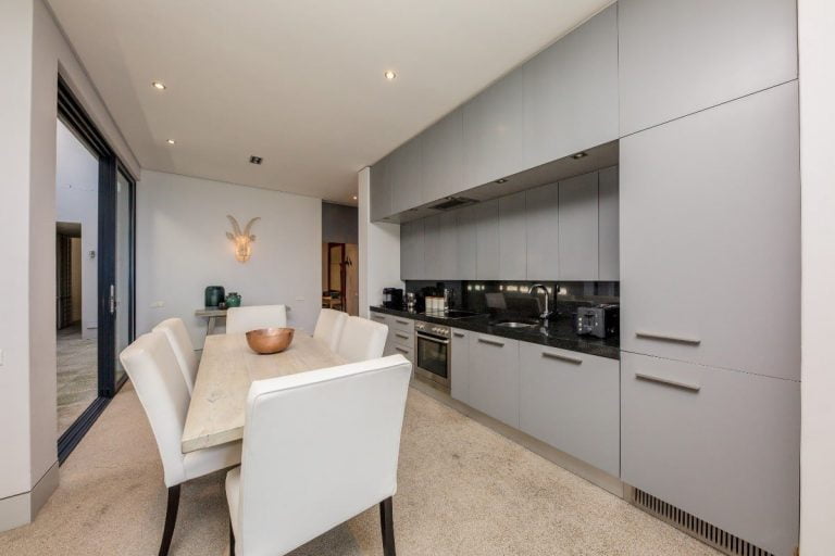 loader-villa-loader-villa-kitchen-dining-168865832