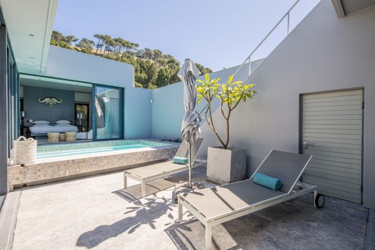 loader-villa-loader-villa-pool-deck-168865809
