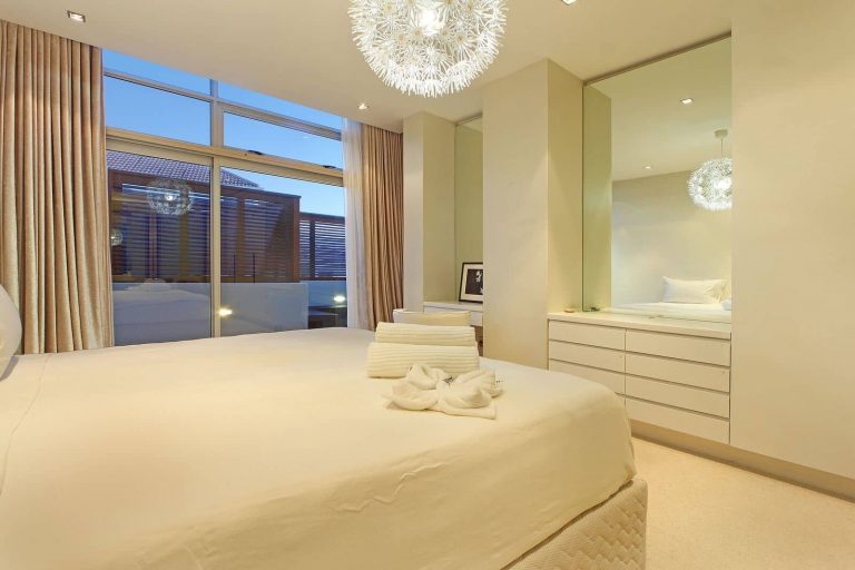 3-beds-Glen-Sunset-Villa-Camps-Bay