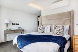 3-double-bedrooms-en-suite-Bantry-Bay