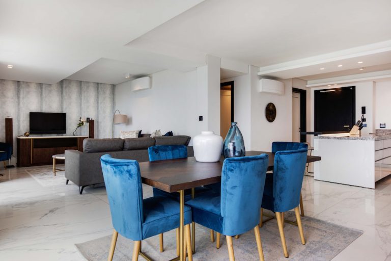Bantry-Bay-3-bedroom-apartment-rentals
