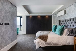 Bantry-Bay-3-bedrooms-rental