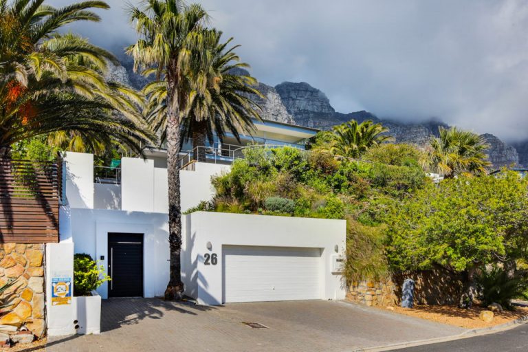 Cape-Crystal-Private-Villa-Camps-Bay_Cape-Luxury-1024x683-1