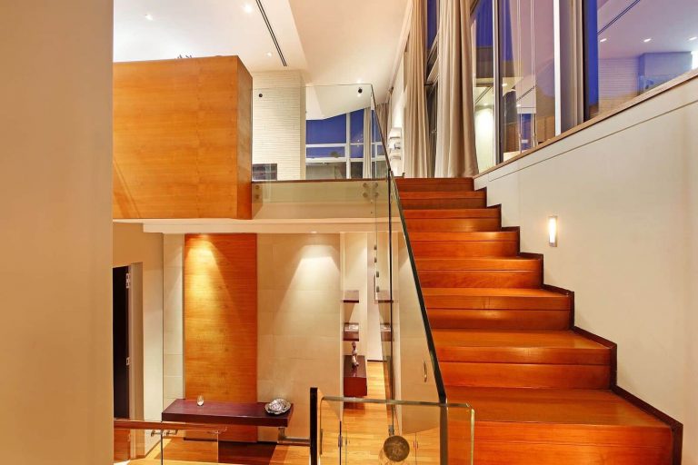 Luxury-Accommodation-staircase-Glen-Sunset-Villa-Camps-Bay