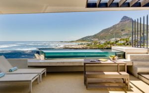 Ebb-Tide-Luxury-Apartment-in-Camps-Bay25-620x388-1
