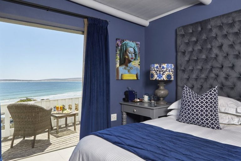 Abalone-Pool-Villas-bedroom