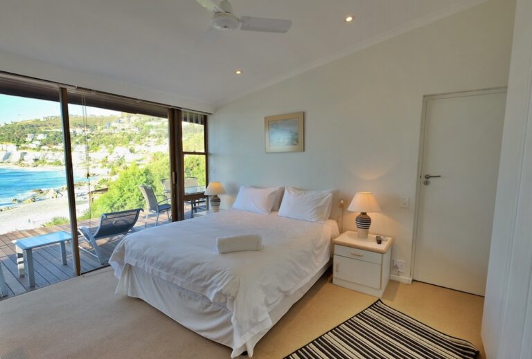 4th Beach Clifton Bungalow (7)