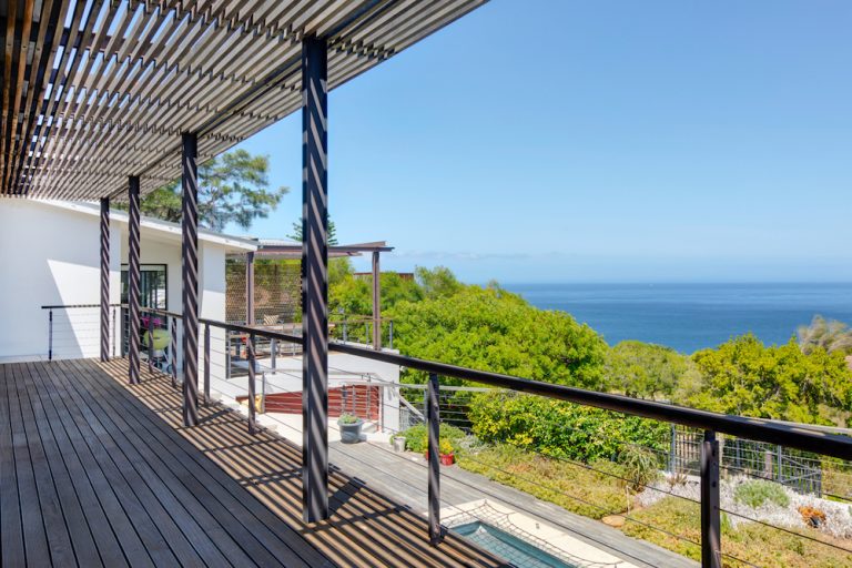 4-bedroom-Camps-Bay-Family-Accommodation