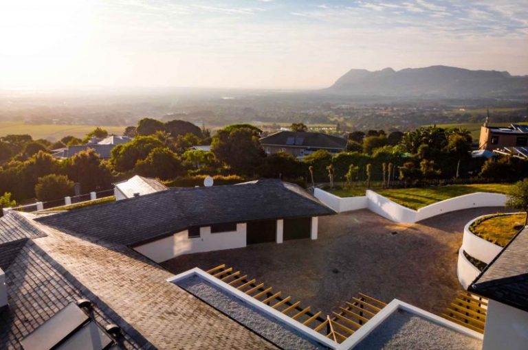 Villa-Constantia-View-32-800x531