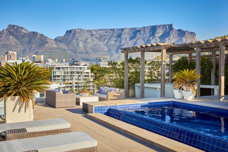 OO_CapeTown_Penthouse_PoolDeck_127