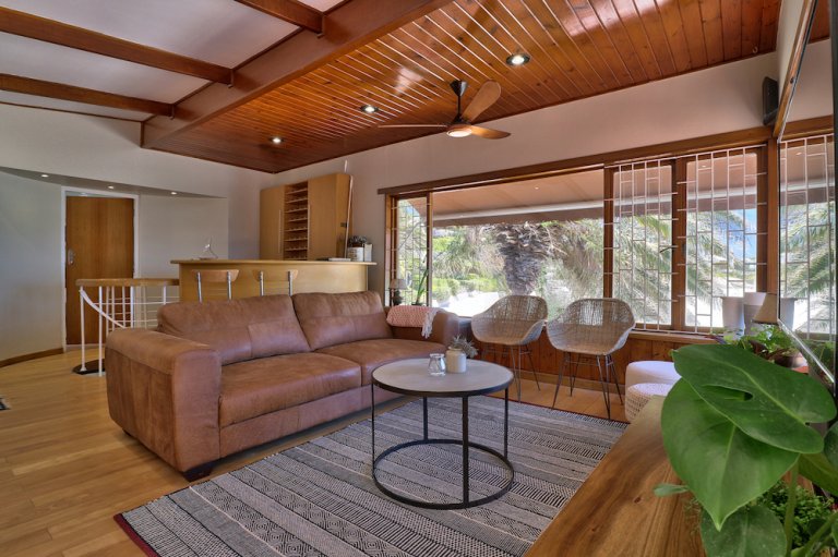 lounge-back